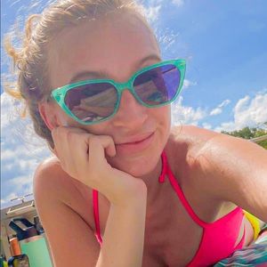 Meet your Posher, Kirstan